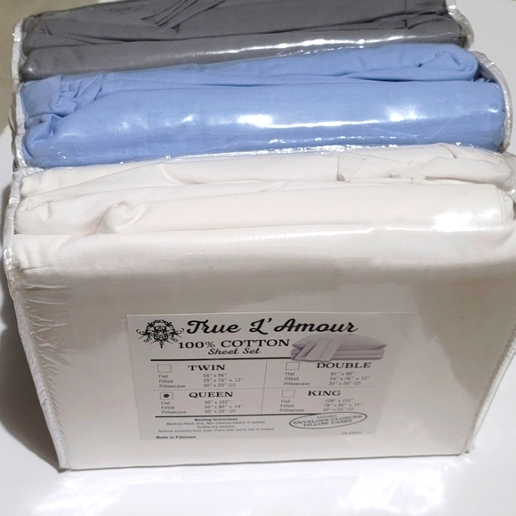 COPY - Cotton Bed Sheet Set White Color Size Queen 300 thread count - Picture 3 of 4